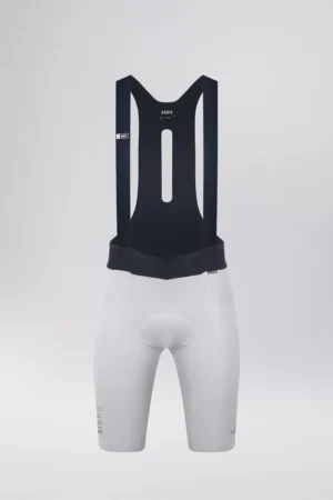 Culotte corto de ciclismo Gobik X Pinewood en color blanco con soporte para bicicleta.